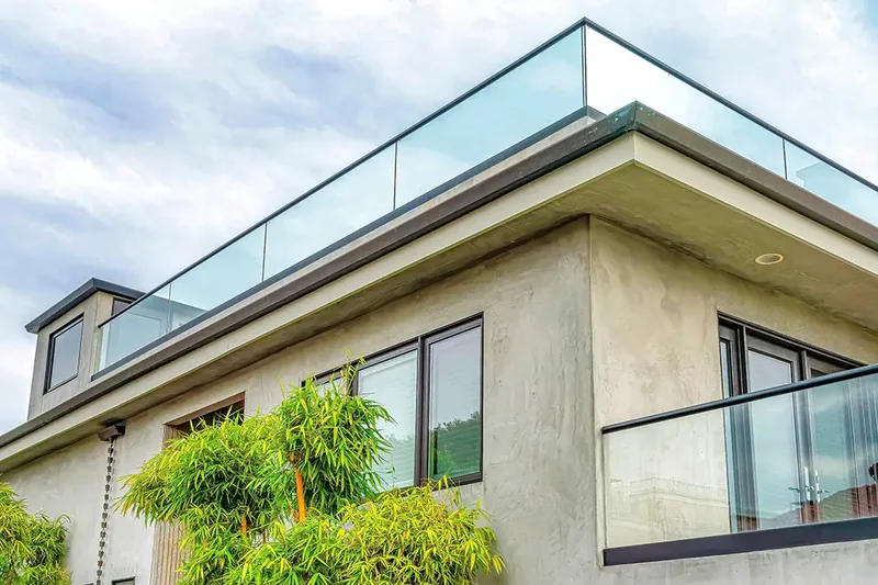 Balustrade moderne pentru case si spatii comerciale
