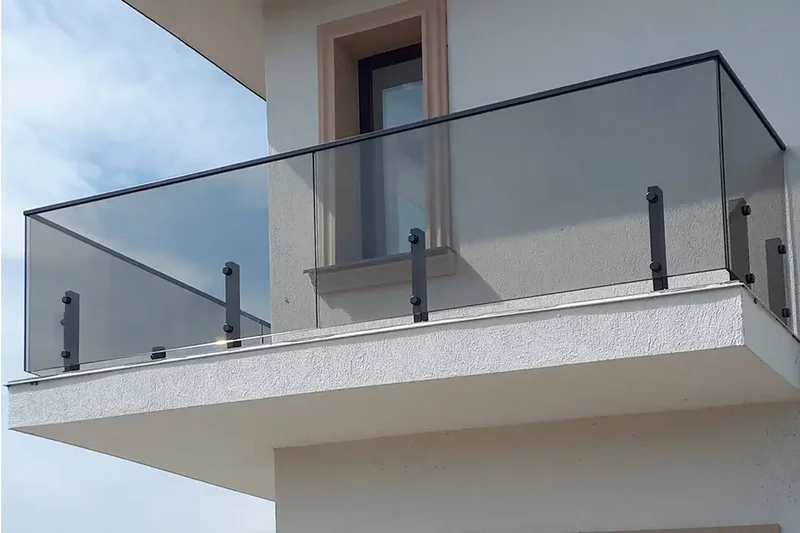 Balustrade moderne pentru case si spatii comerciale