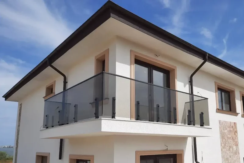Balustrade moderne pentru case si spatii comerciale