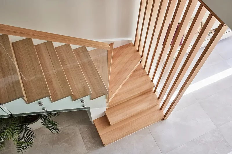 Balustrade moderne pentru case si spatii comerciale