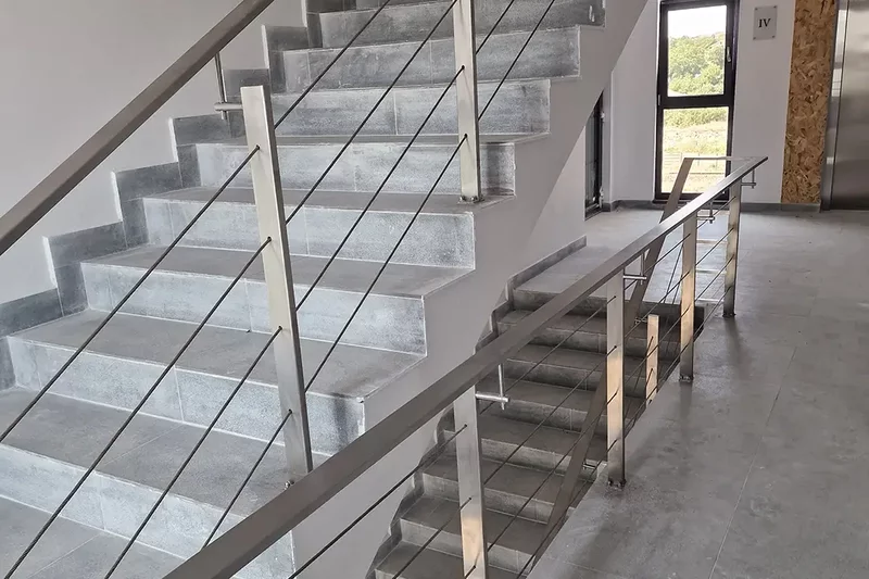 Balustrade moderne pentru case si spatii comerciale